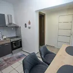 Azure Cove Apartament